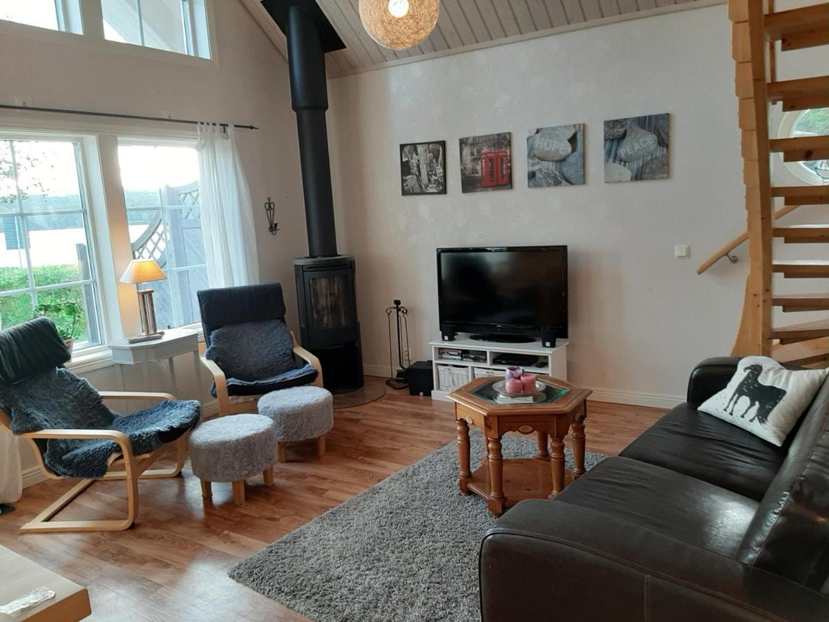 Sjoenaera Ullared Villa Ngoại thất bức ảnh